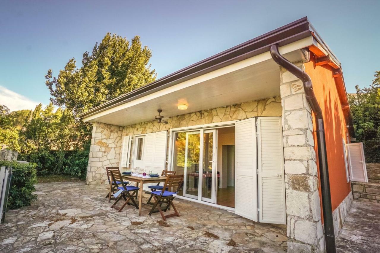 Beach House Lucy Crveni Vrh Zewnętrze zdjęcie